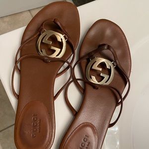 Gucci GG Logo Cage Thong Flat Sandal